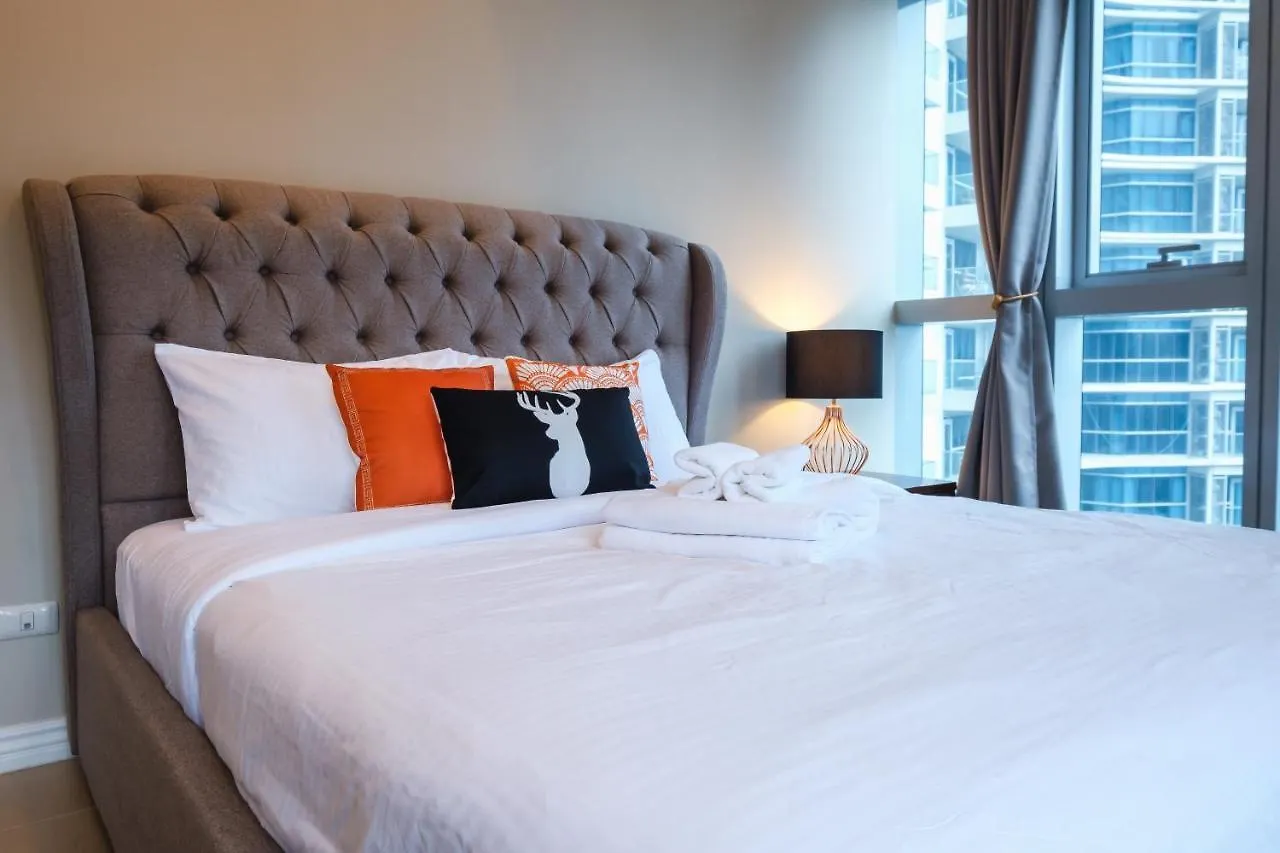 Spacious 2Br Apartment In Bgc With Workspace & Washer Manila